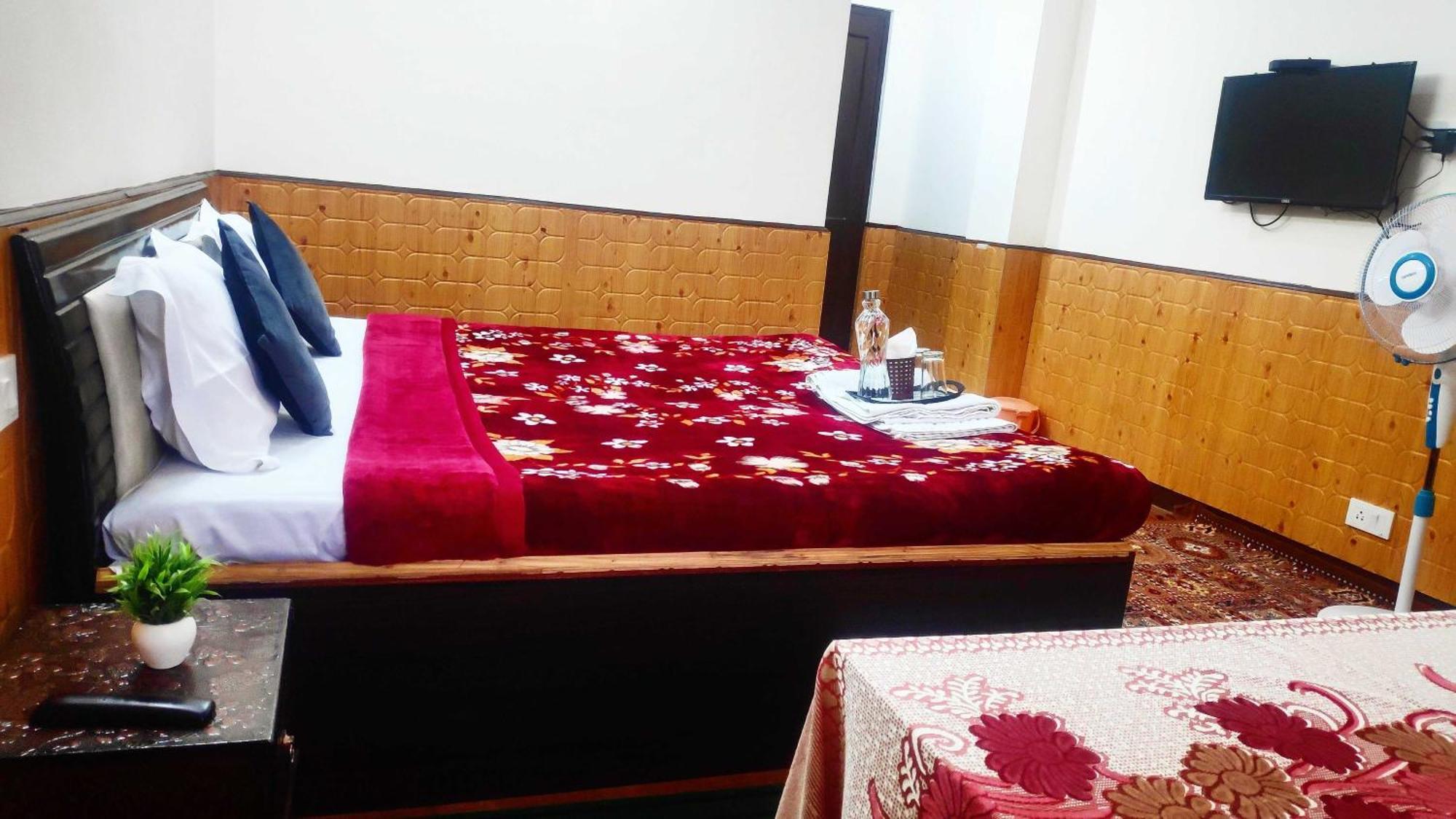Hotel O New Shushant Regency Shimla Zewnętrze zdjęcie