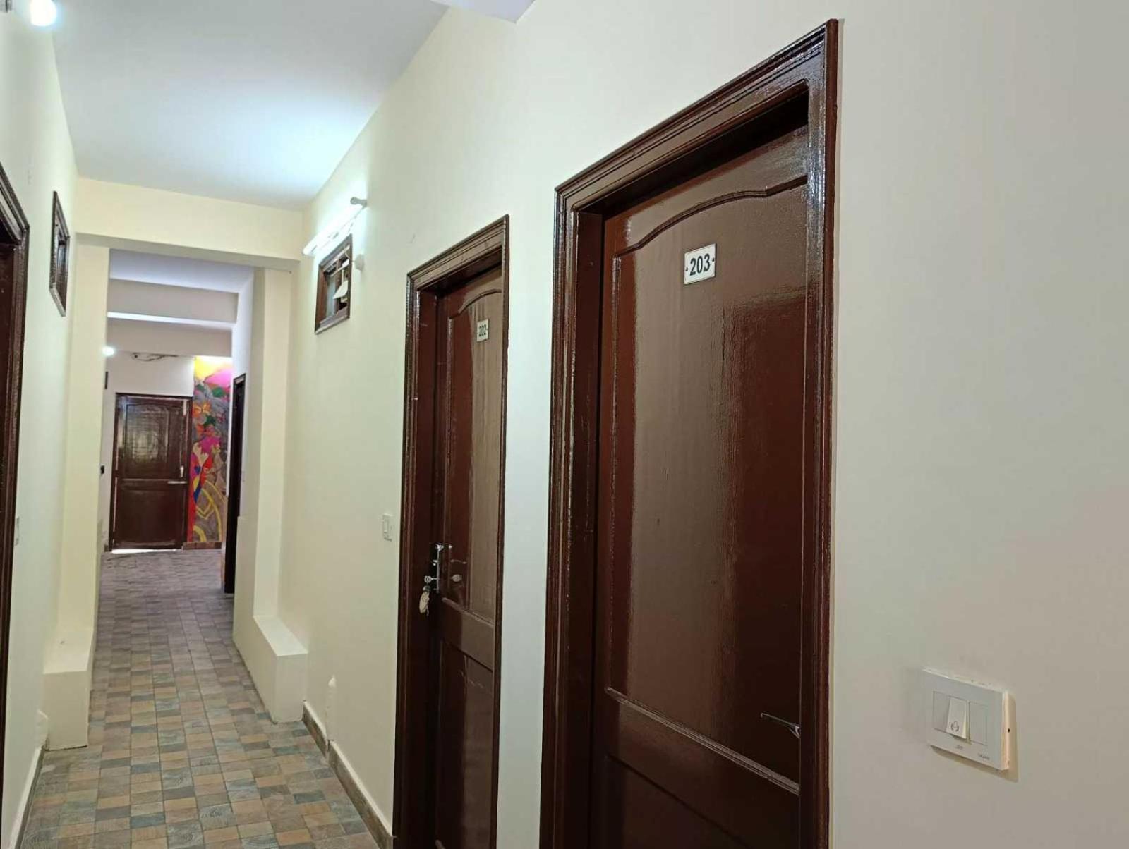 Hotel O New Shushant Regency Shimla Zewnętrze zdjęcie